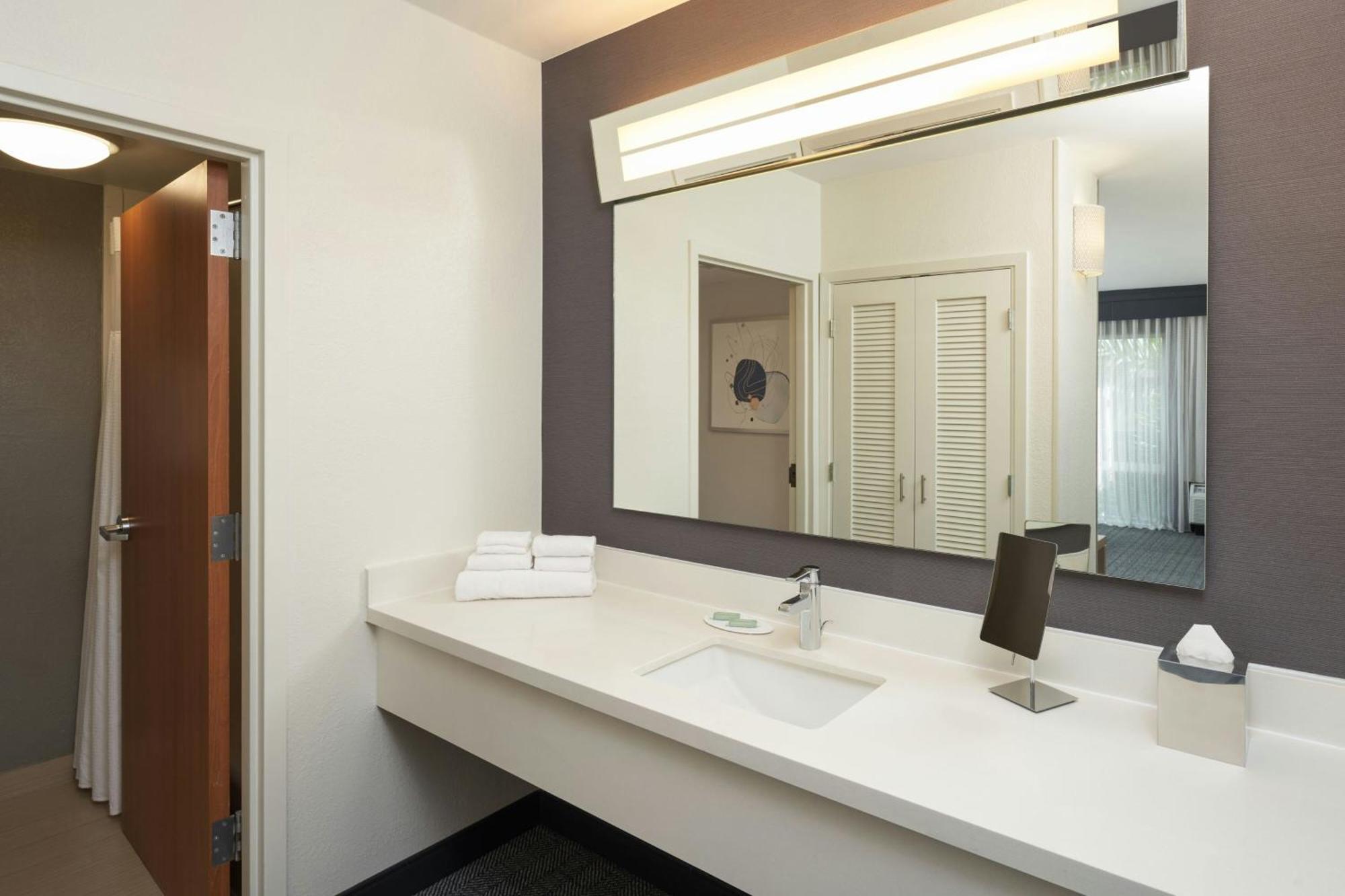 Courtyard By Marriott Fort Lauderdale Weston Exterior photo