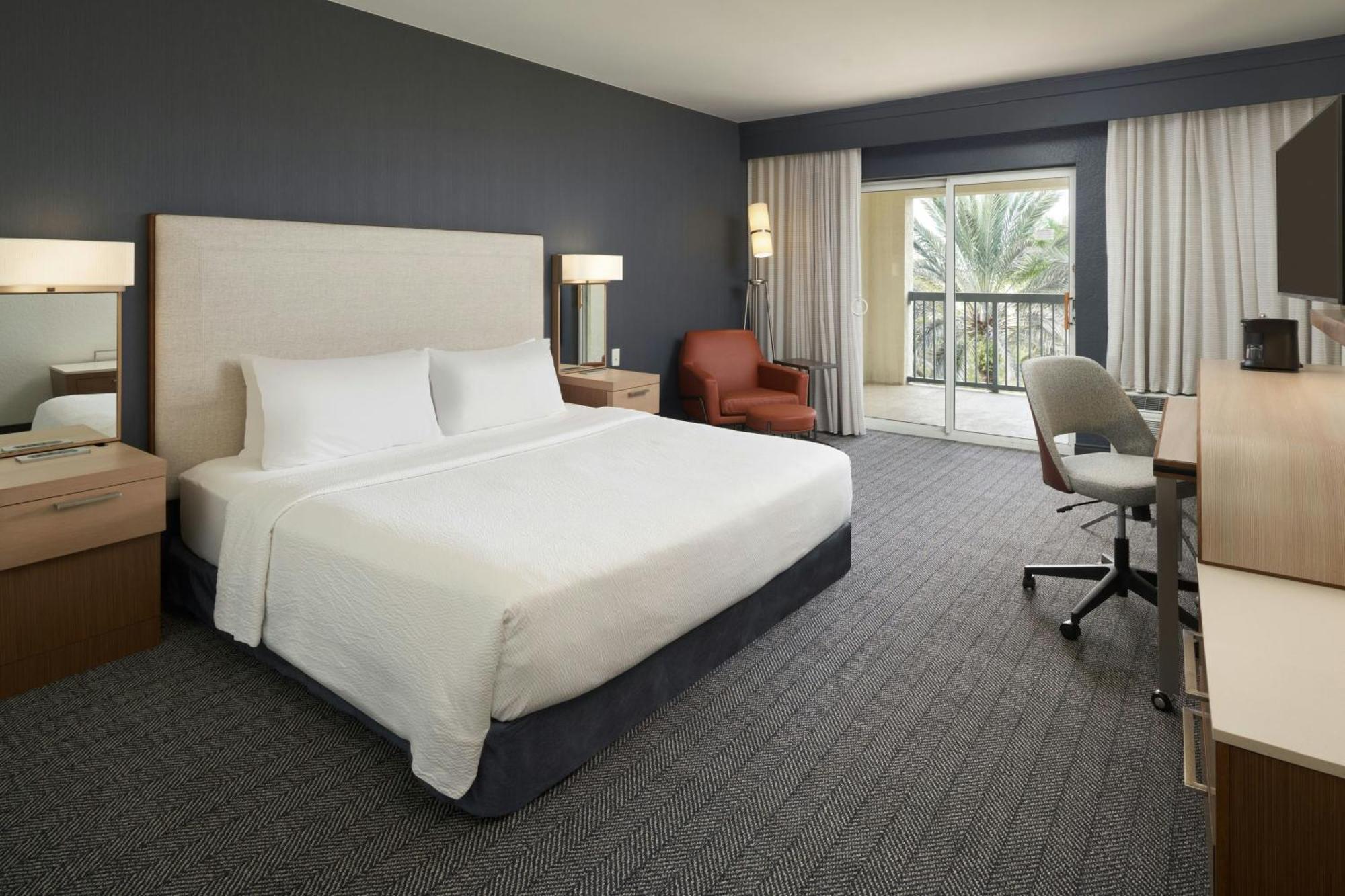 Courtyard By Marriott Fort Lauderdale Weston Exterior photo